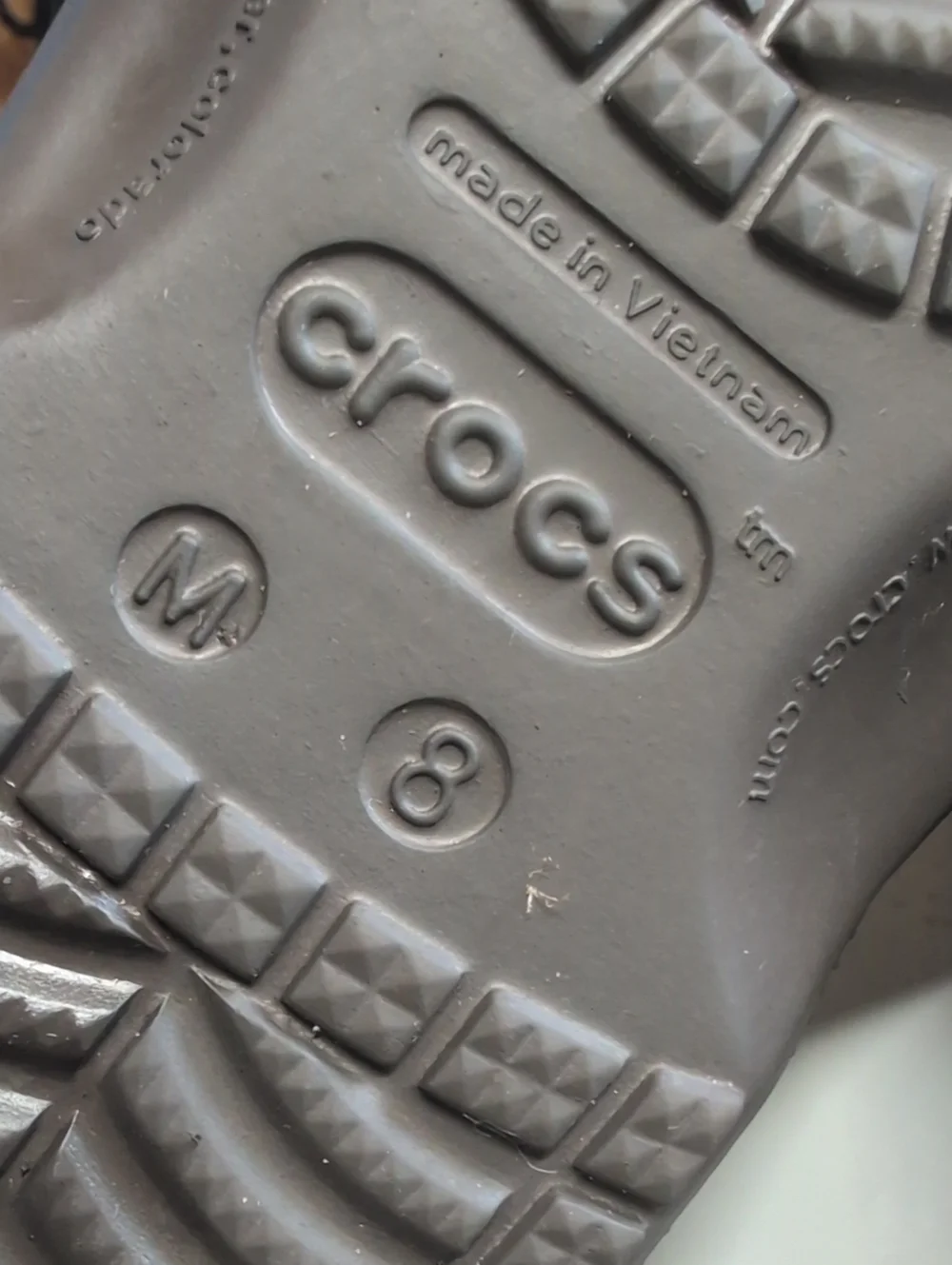 Crocs Sz.8) Slide Sandals in Brown — Casual Men’s Slip-Ons